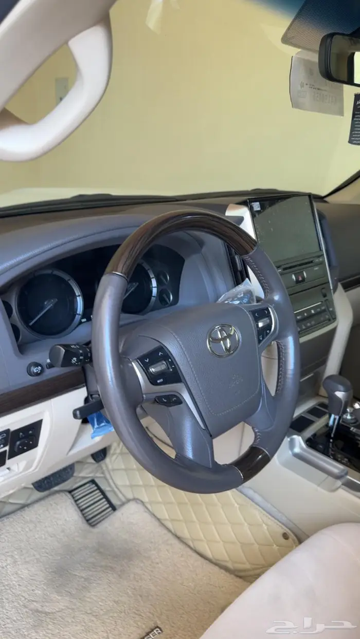 للبيع لاندكروزر 2019 تورينق 5