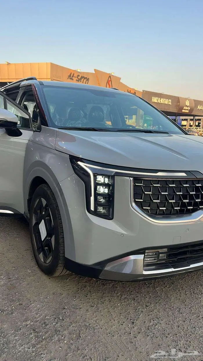 كيا كرنيفال موديل 2026 نص فل أصفار كاش وتاجير 7