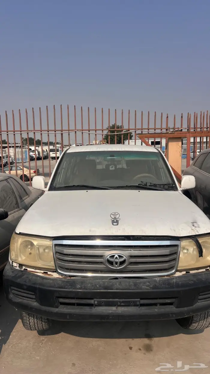 جيب لاند كلوزر 2006 قطع غيار تشليح 3