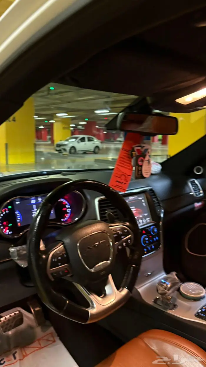 قراند شروكي ((SRT)) 36