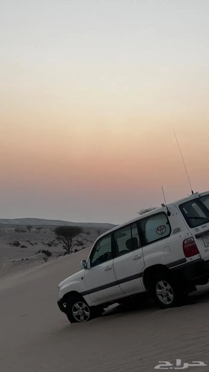 جيب لاند كروزر 2000 2