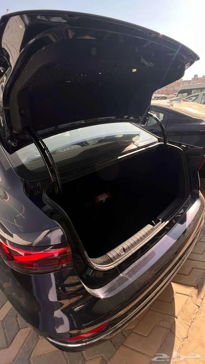 يلي ام جراند 2025 9