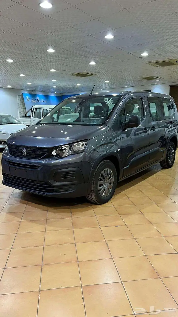 بيجو - ريفتر - 5 راكب ديزل جير عادي - 2023 1