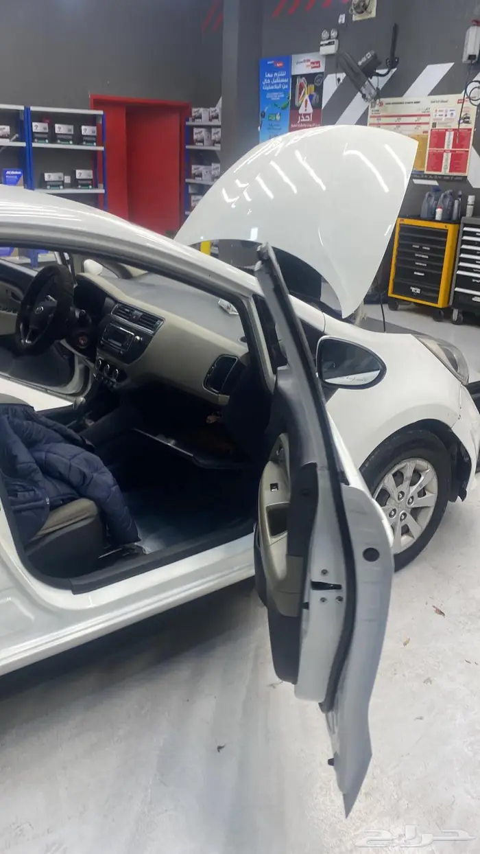 كيا ريو هاتشباك باك 2015 2