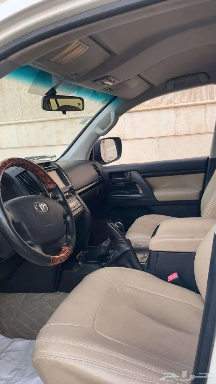 جيب لاندكروزر GXR ممشى قليل وبدي نظيف 13