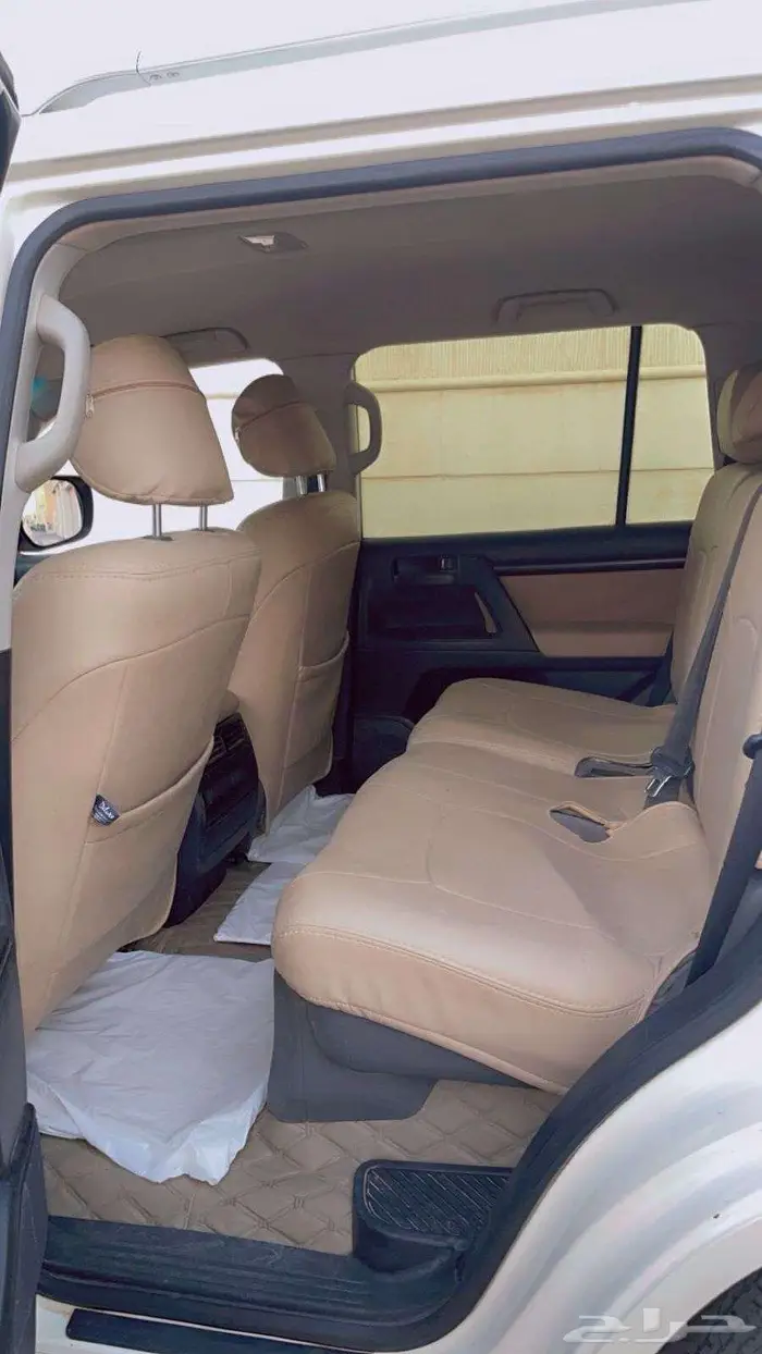 جيب لاندكروزر GXR ممشى قليل وبدي نظيف 12