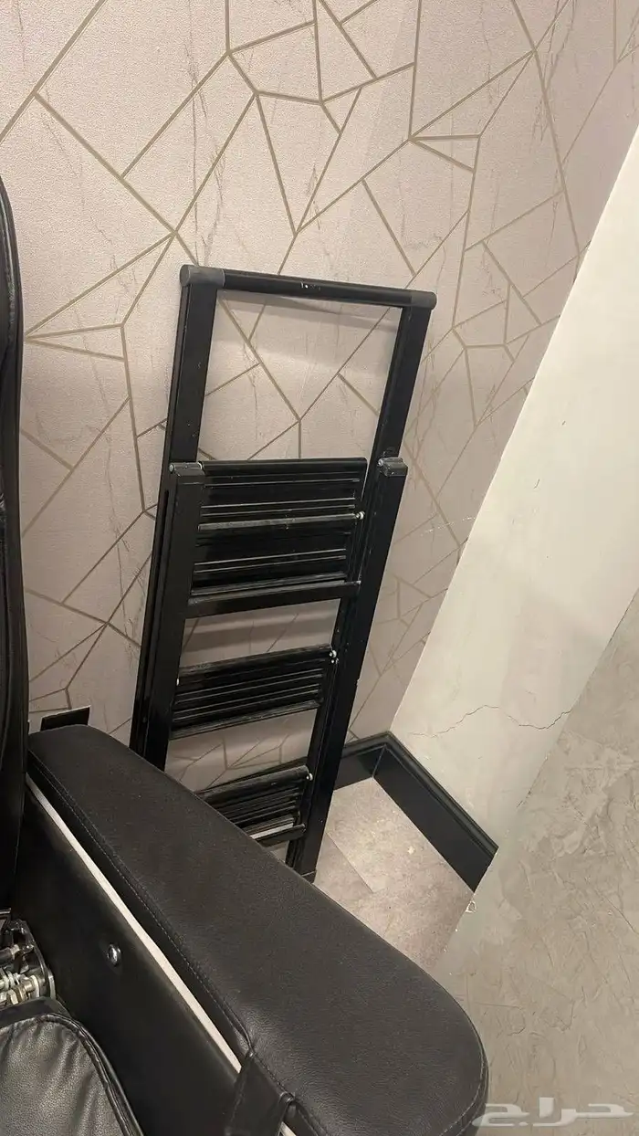 صالون رجالي للتأجير 24