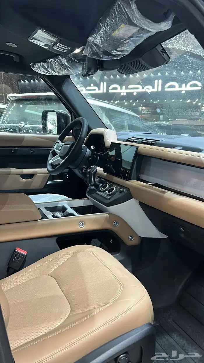 لاندروفر ديفندر 6HSE 2025 سلندر 110 وارد الناغي 9