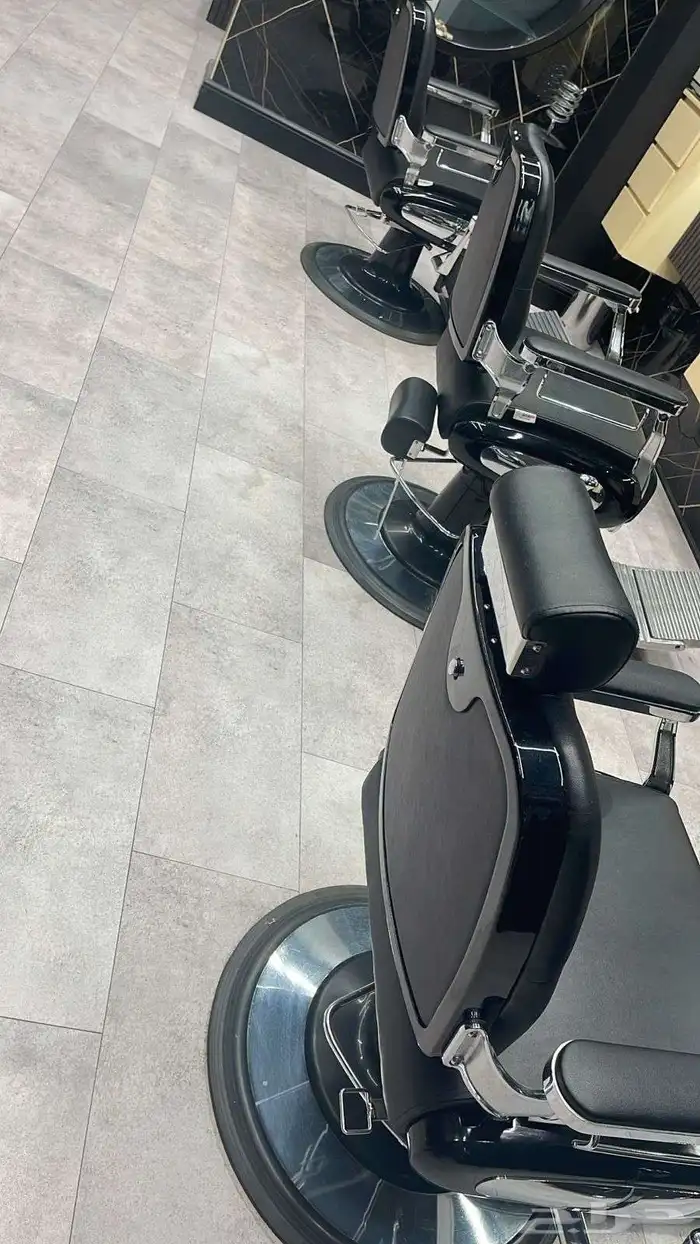 صالون رجالي للتأجير 21