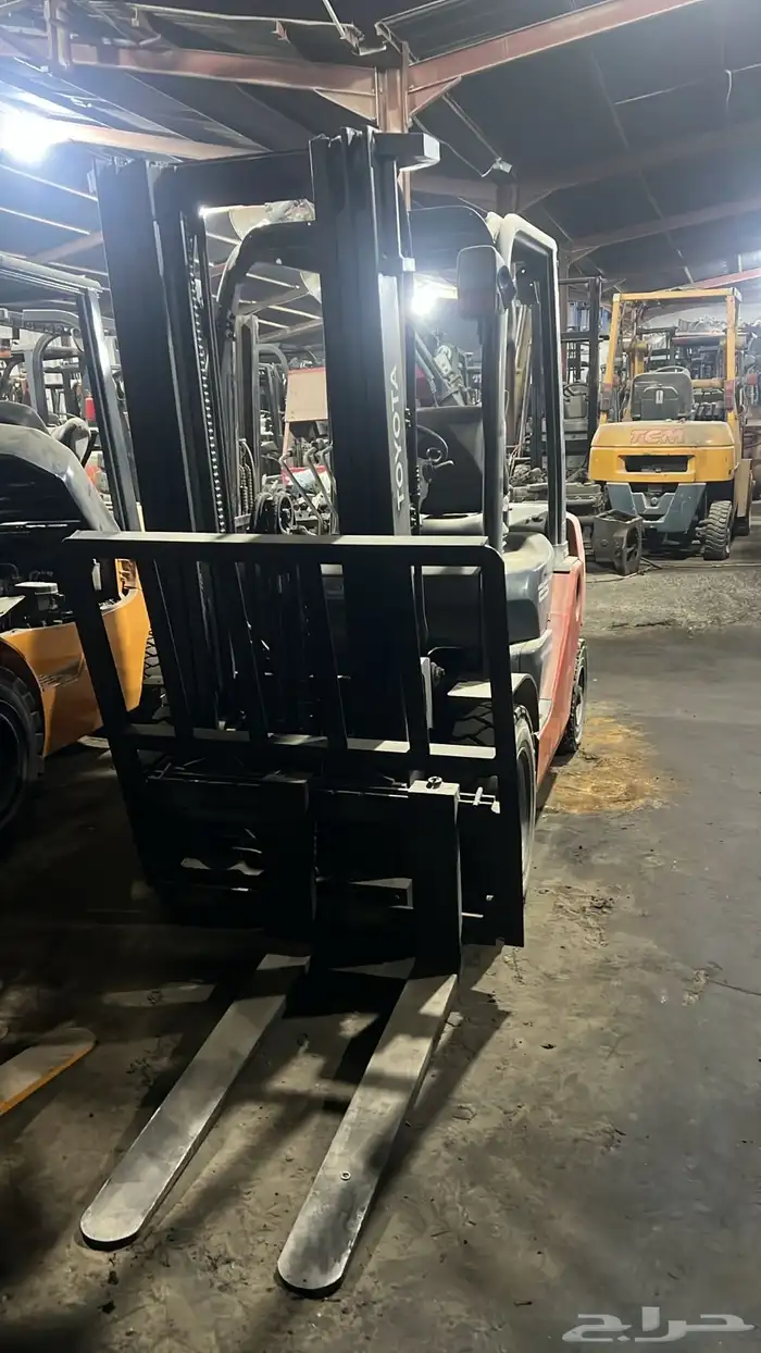 رافعه تايوتا 2.5طن 3حركات 3