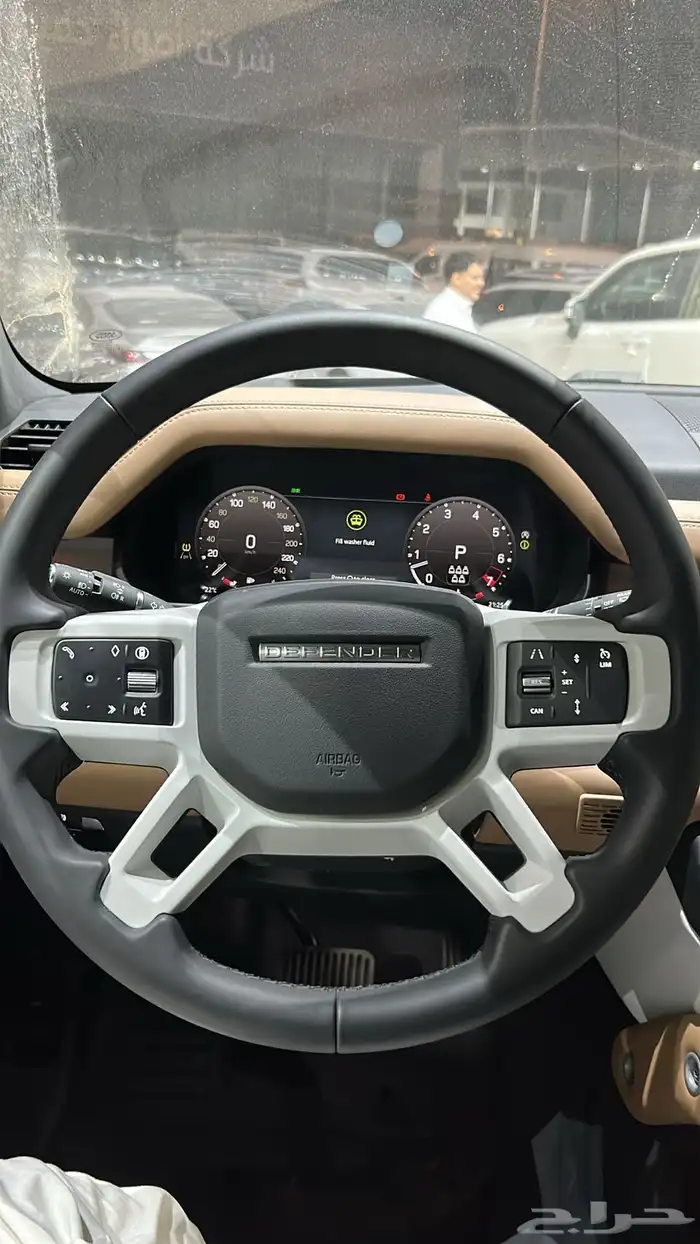 لاندروفر ديفندر 6HSE 2025 سلندر 110 وارد الناغي 5