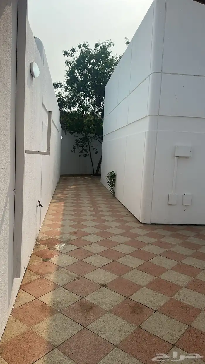 فله للبيع في الجبيل الصناعية حي الحويلات  يمكن المعاينة 2