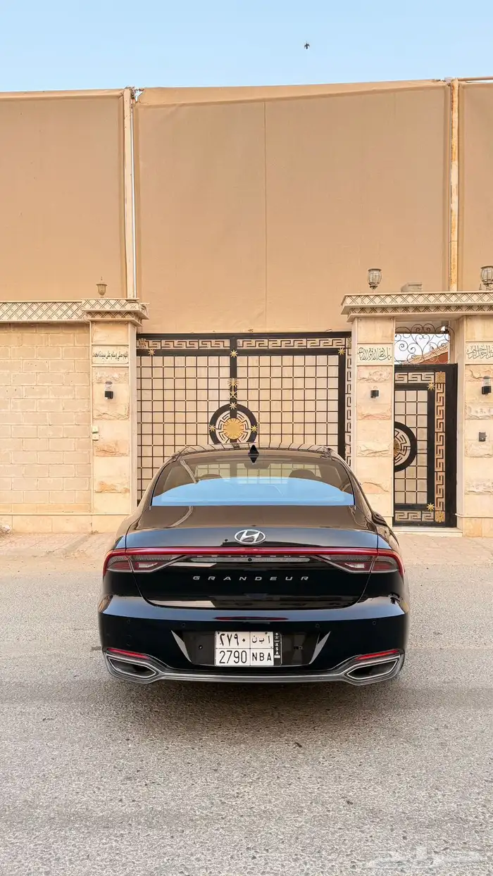 هيونداي ازيرا 2021 ( بنزين ) بحالة الوكالة 3