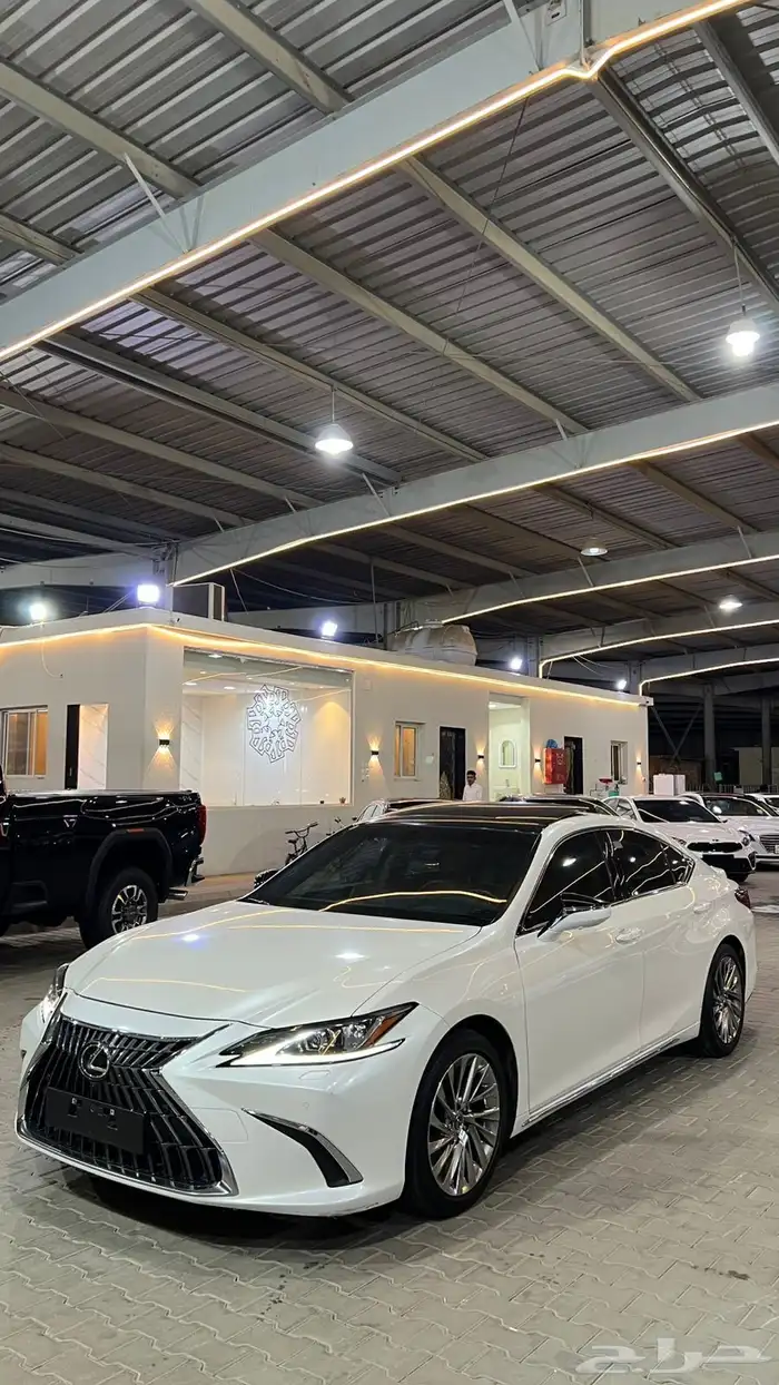 لكزس 2023 350cc ممشي قليل 2