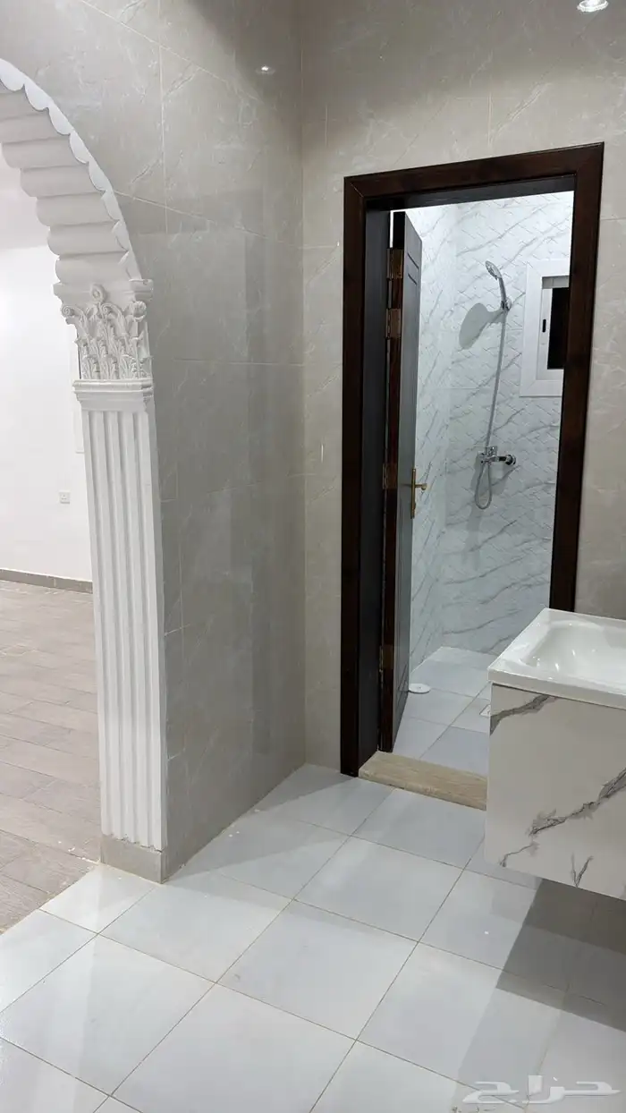 شقة ثلاث غرف سعر ممتاز مخطط الرياض 1