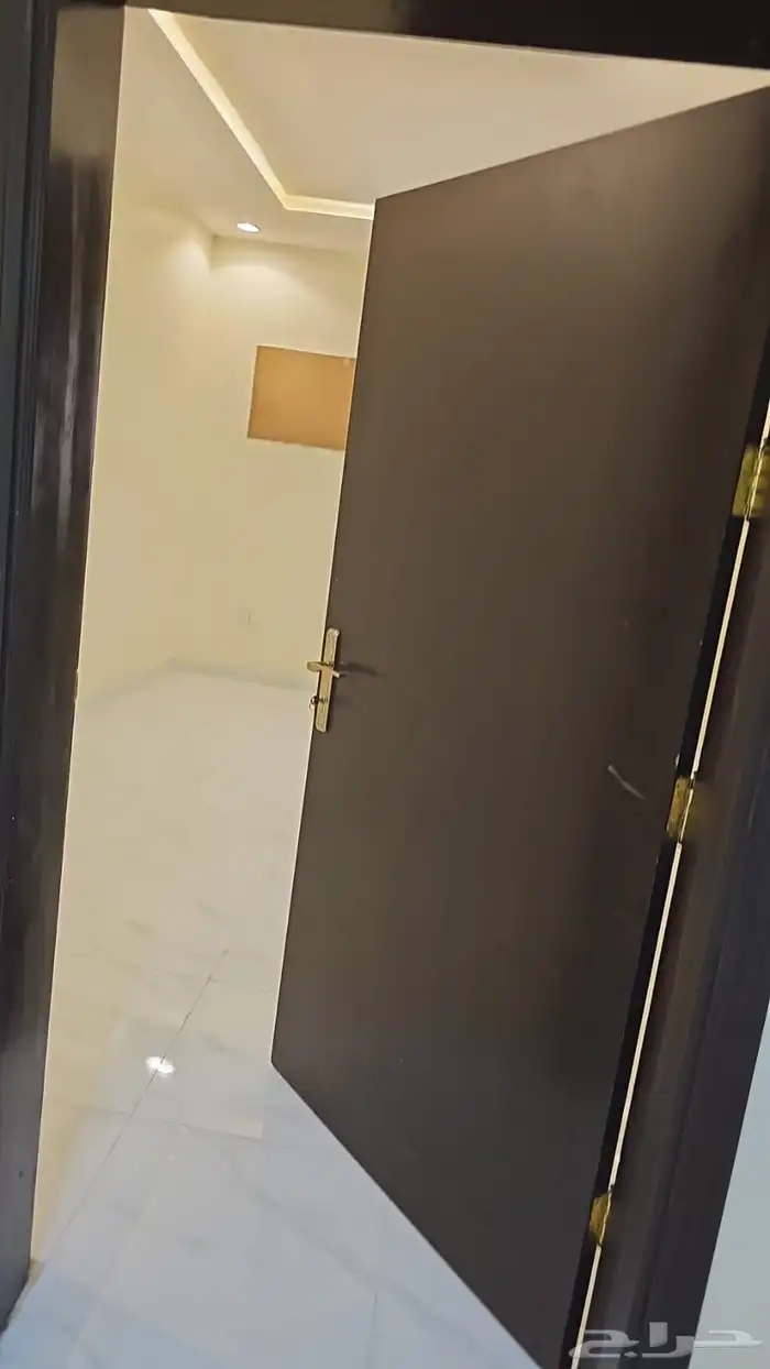 شقة جديد اربع غرف ومدخلين (شهري) مخطط الرياض 0