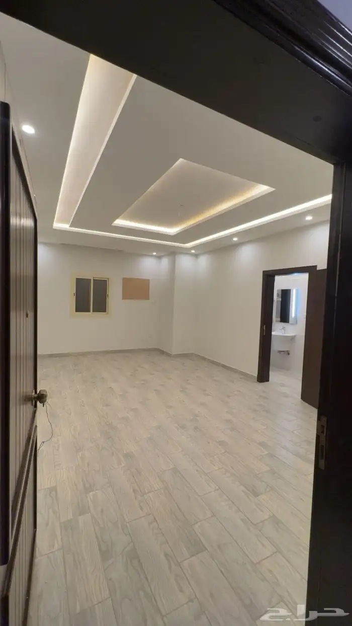 شقة فاخرة للإيجار بحي الواحة 0