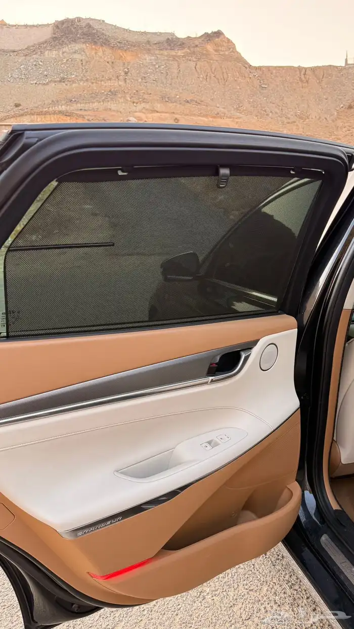 هيونداي ازيرا 2020 ( بنزين) فل كامل 12