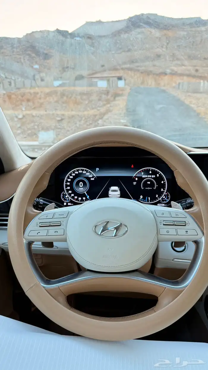 هيونداي ازيرا 2020 ( بنزين) فل كامل 8