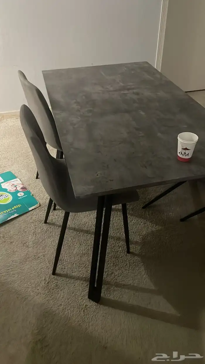 طاولة طعام مع 6كراسي 0