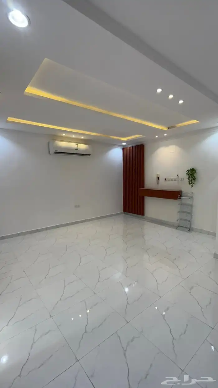 فيلا للايجار في لبن الشرقي 10