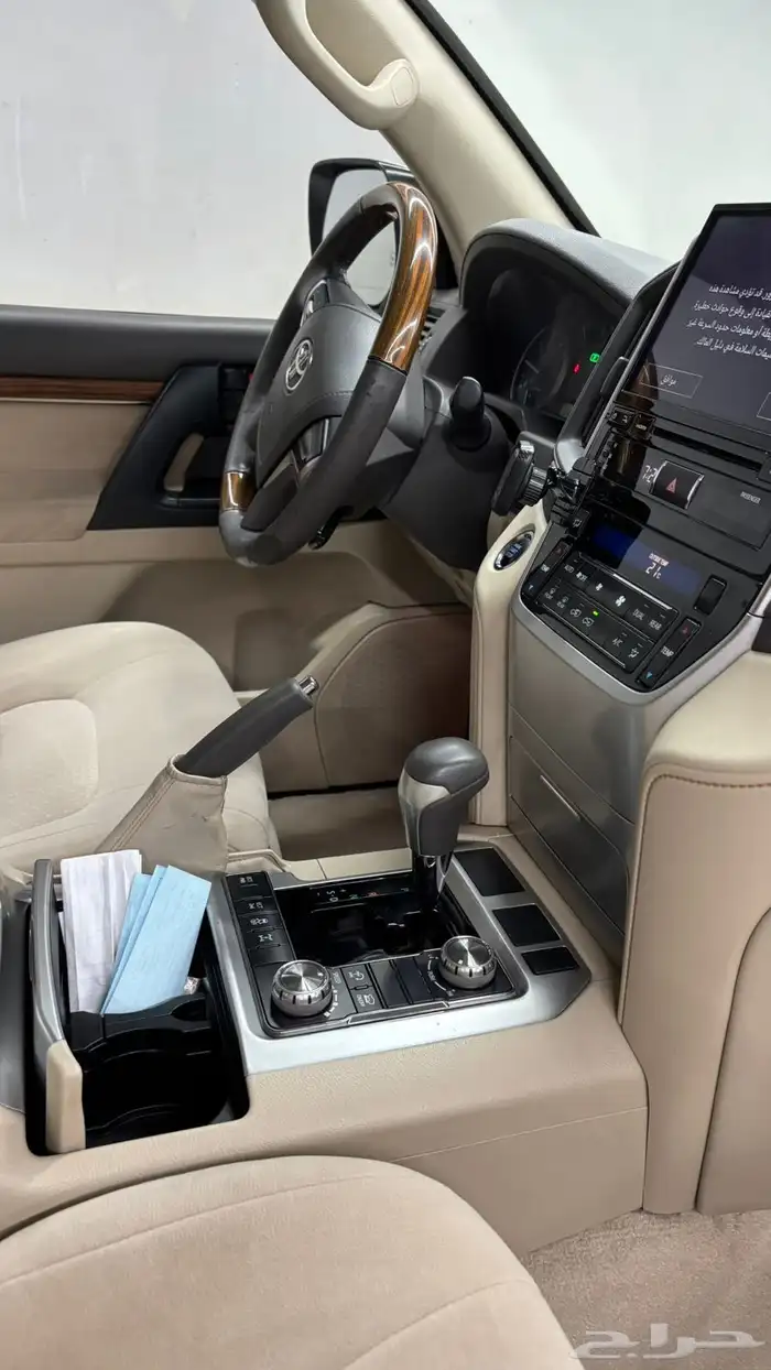 لاندكروزر 2018 GXR 5