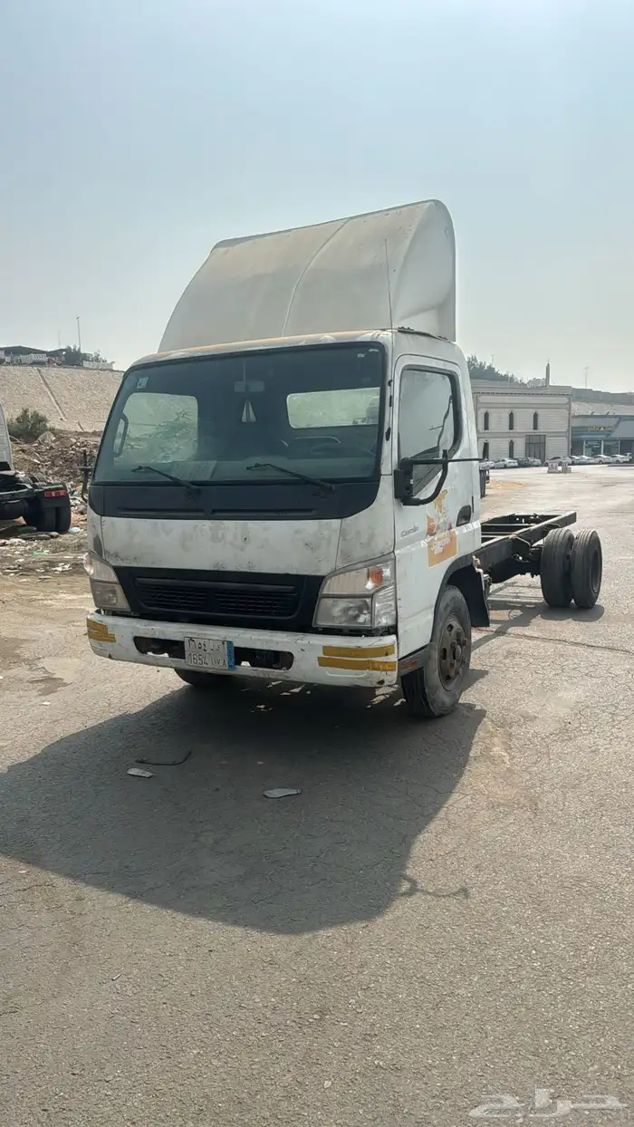 متسوبيشي كانتر 2016 نظيف جدا 1