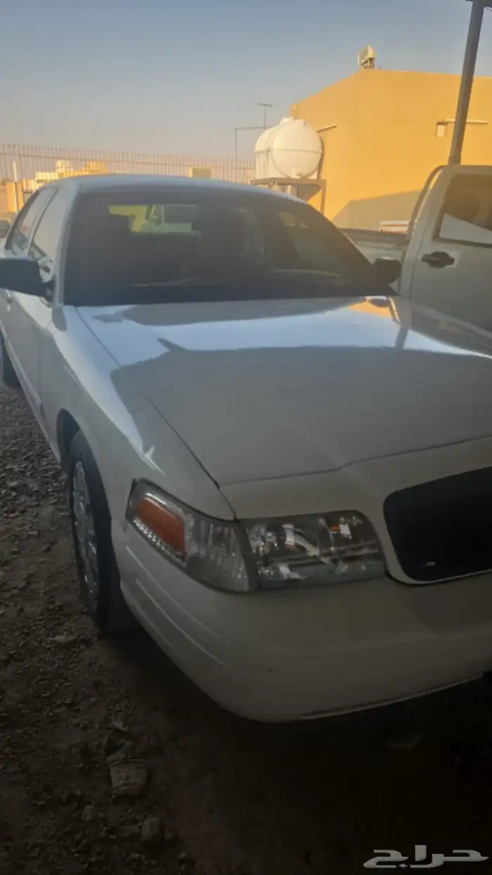 فورد كراون فيكتوريا سعودي 3