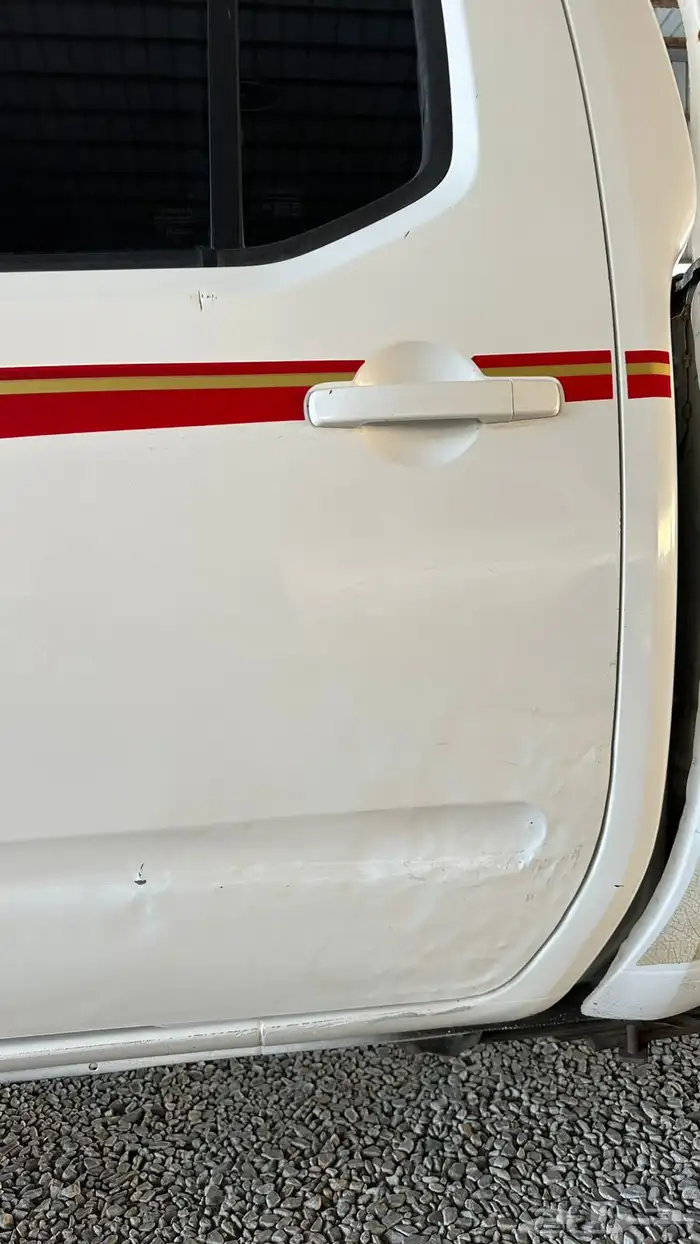 نيسان نافارا 2015 2