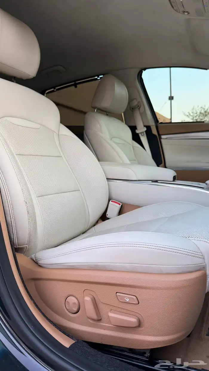 هيونداي ازيرا 2020 ( بنزين) فل كامل 15