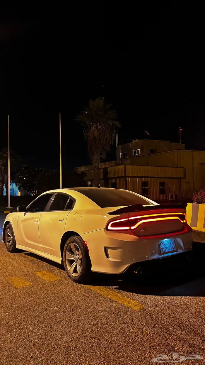 تشارجر 2020 sxt 1