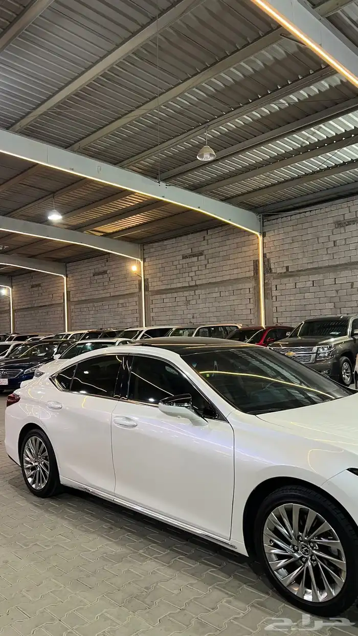 لكزس 2023 350cc ممشي قليل 3