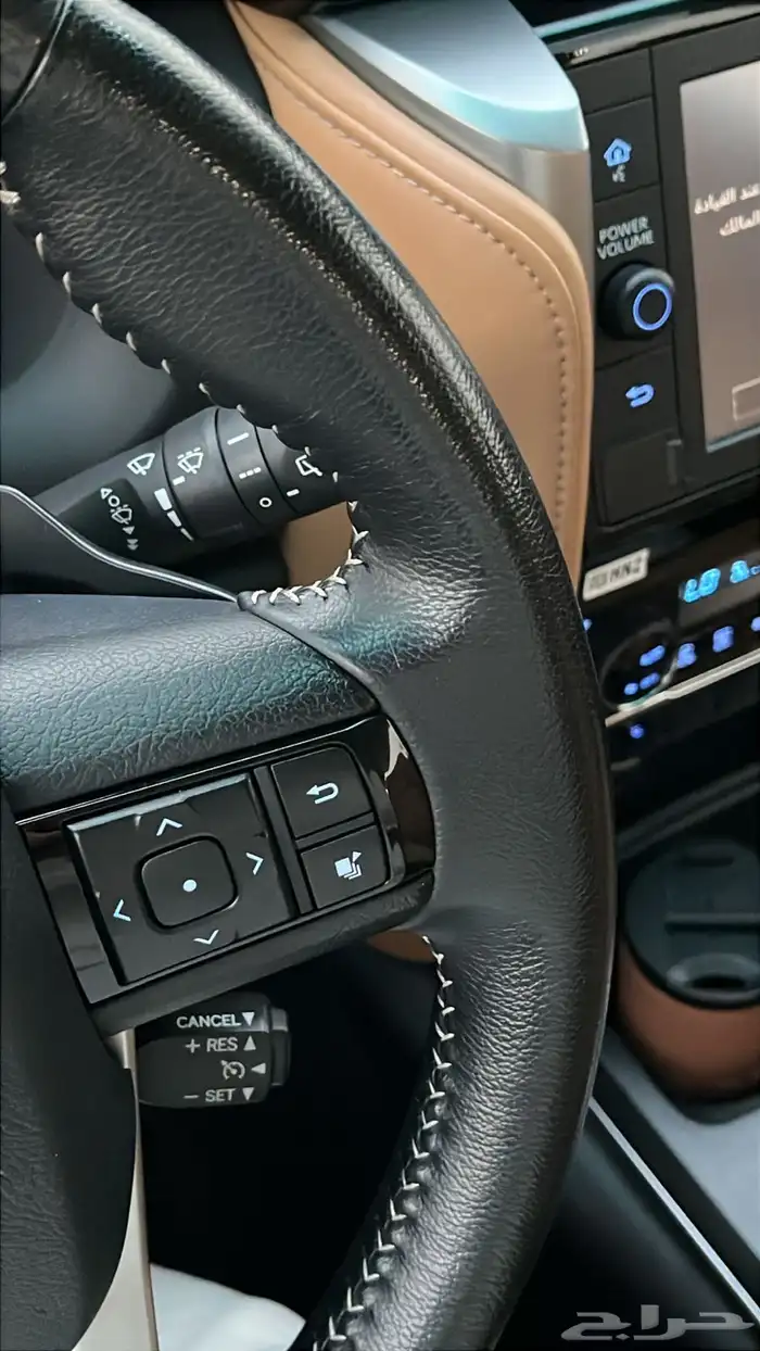 فورتشنر 2023بانزين 6سلندر دبل عداد145ألف خالي من الرشات 7