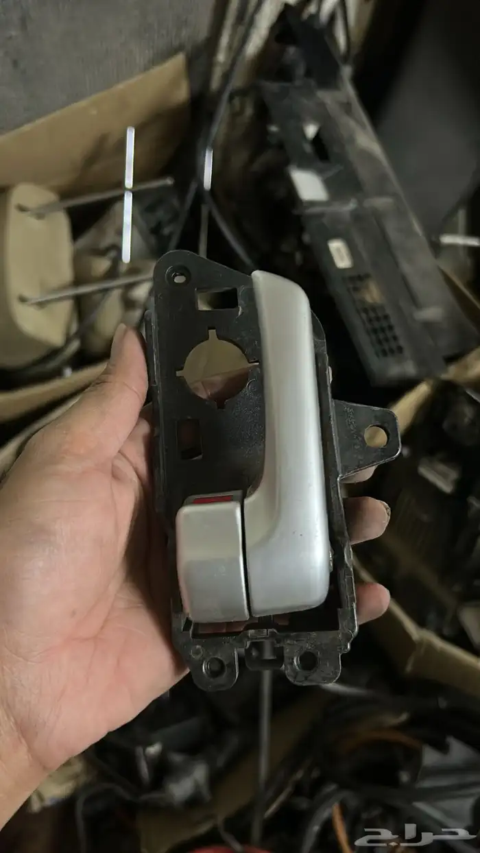 قطع جنسس 2014 متنوعه القطعه من 100 ريال 25