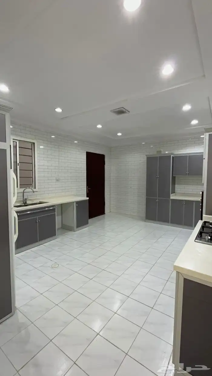 فيلا للايجار في لبن الشرقي 2