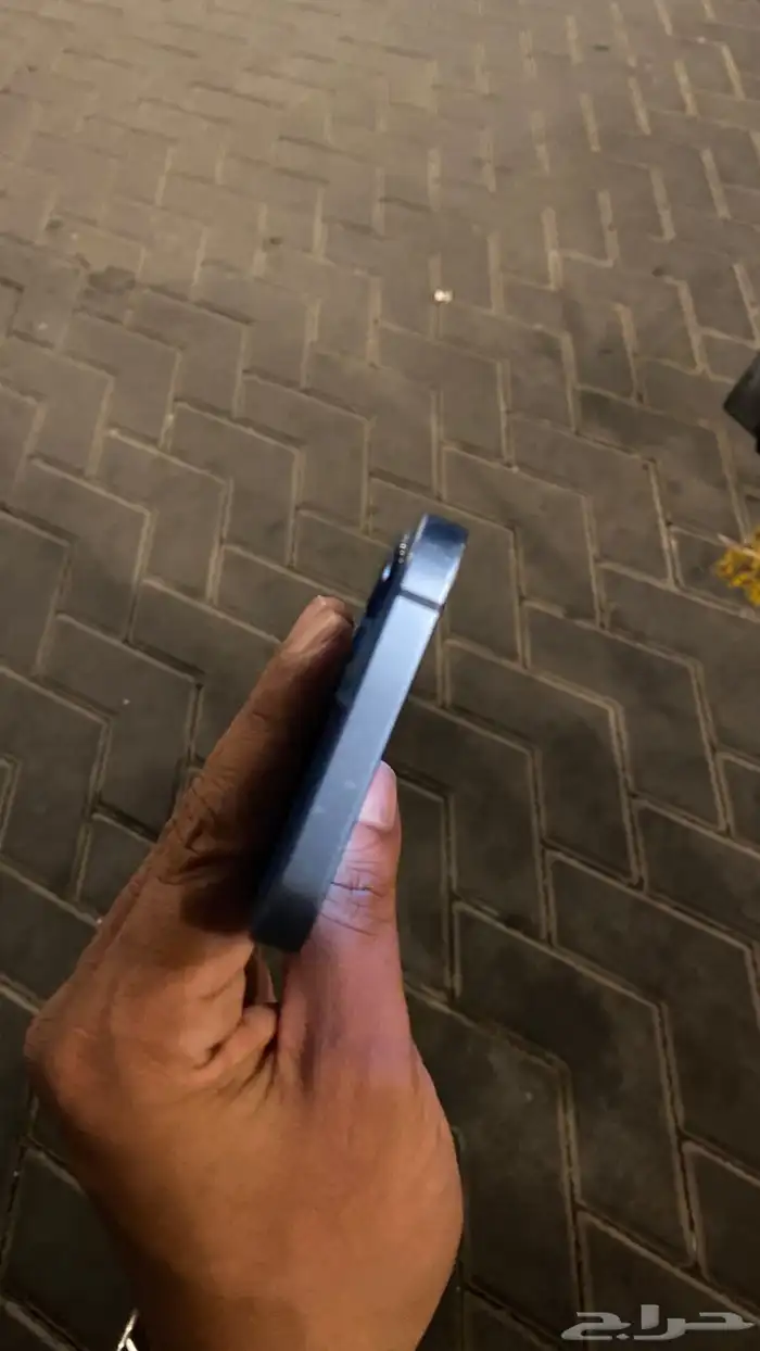ايفون 13 نظيف جدا  256 قيقا 4