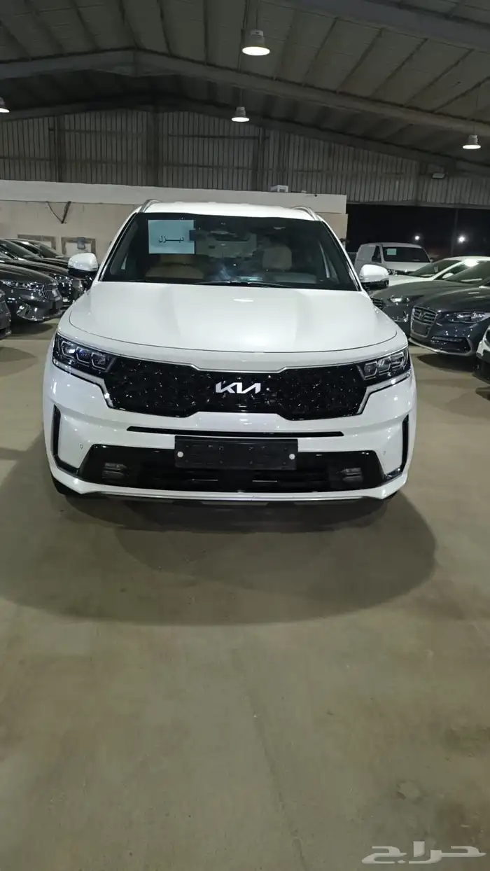 كيا سورنتو ابيض 2022 ديزل بطاقة جمركية وارد كوريا 3