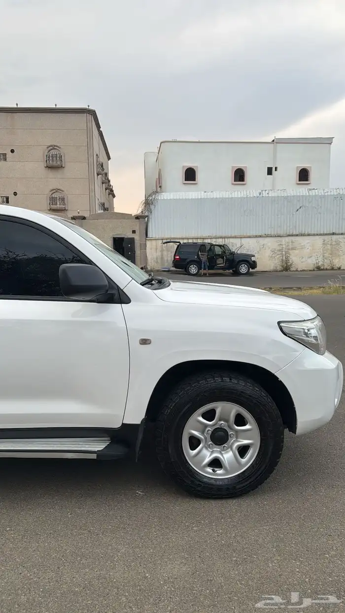 تايوتا لاند G 3