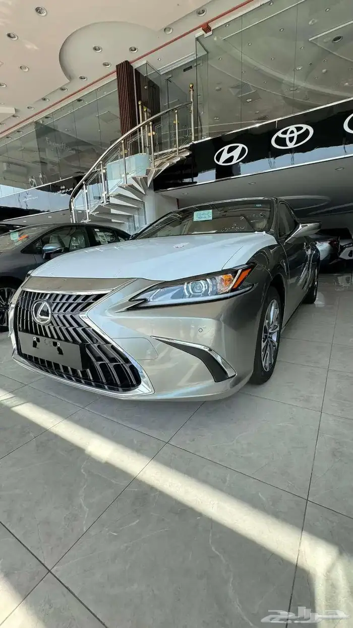 لكزس ES300 هايبرد موديل 2025 دفعتين الانماء والجزيره 0 ربح 1