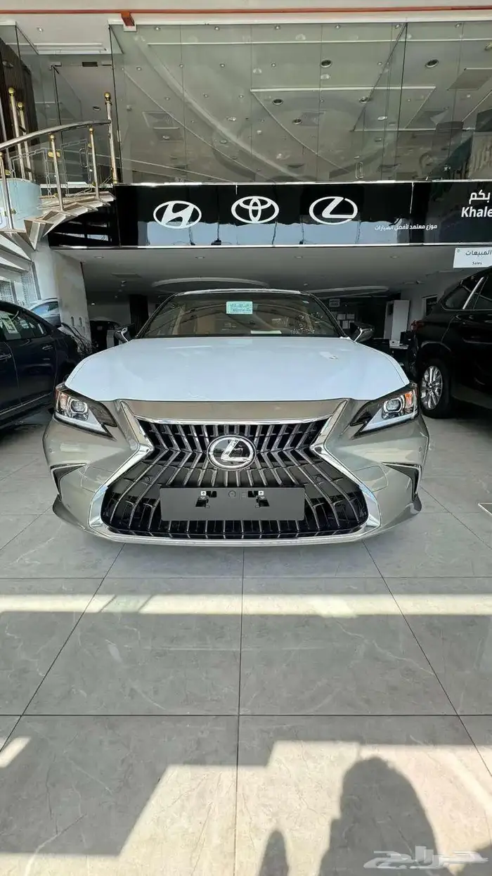 لكزس ES300 هايبرد موديل 2025 دفعتين الانماء والجزيره 0 ربح 4