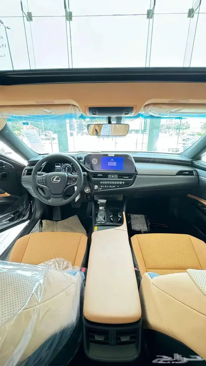 لكزس ES300 هايبرد موديل 2025 دفعتين الانماء والجزيره 0 ربح 11