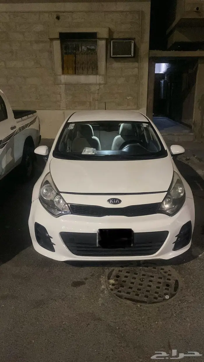 كيا ريو هاتشباك باك 2015 0