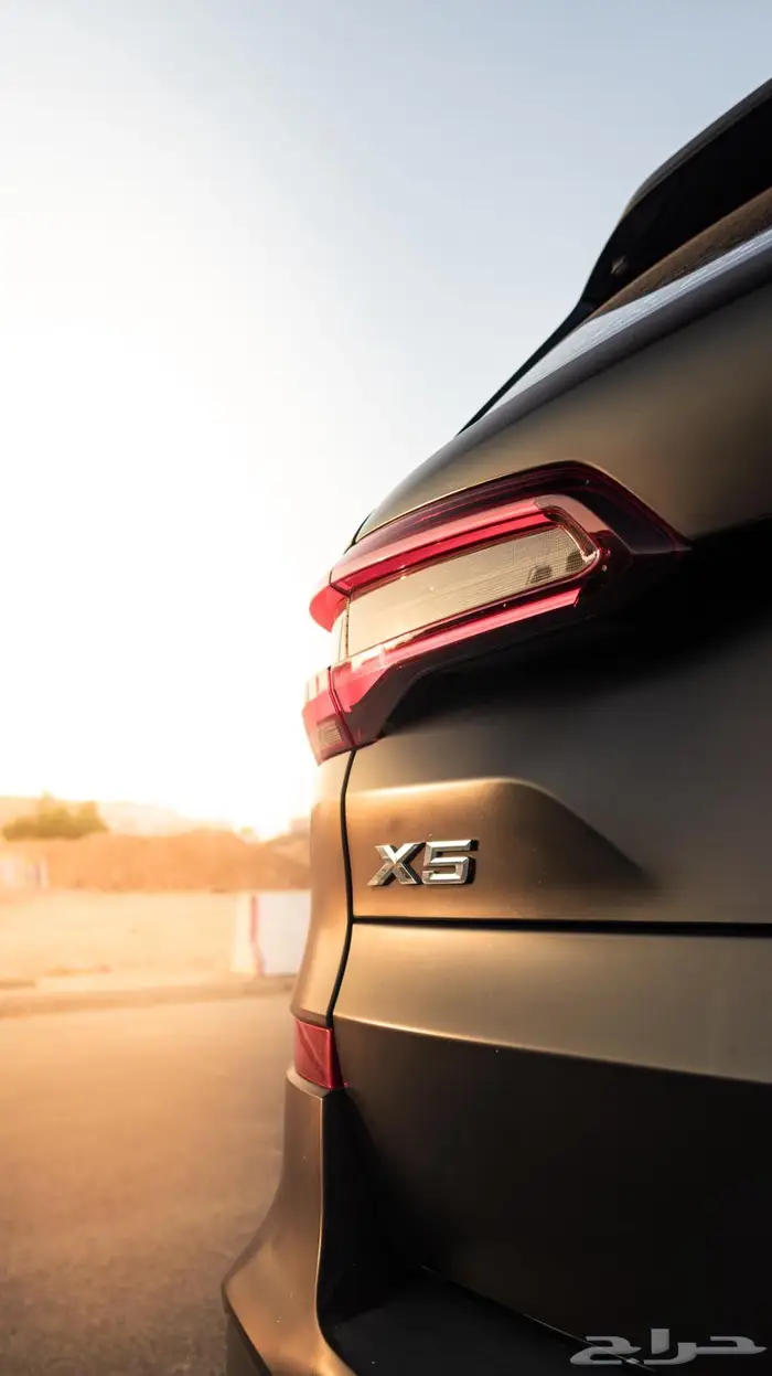 بي ام دبليو x5 Special Black Vermilion Red Edition 4