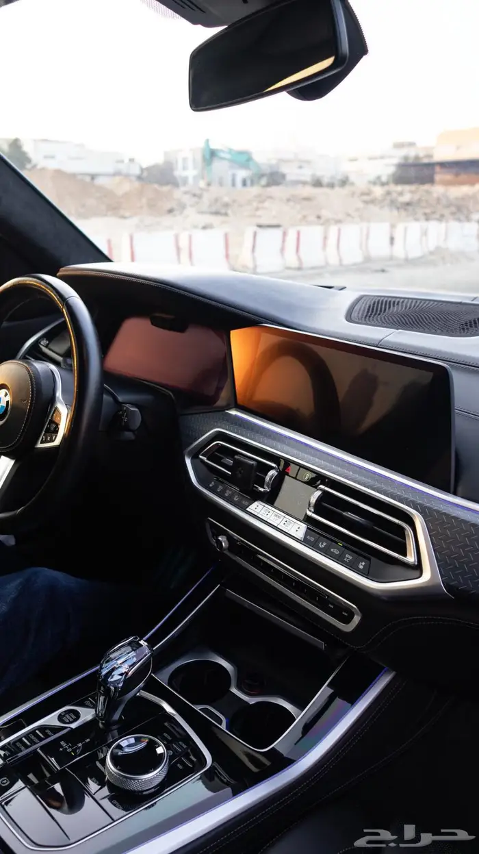 بي ام دبليو x5 Special Black Vermilion Red Edition 10