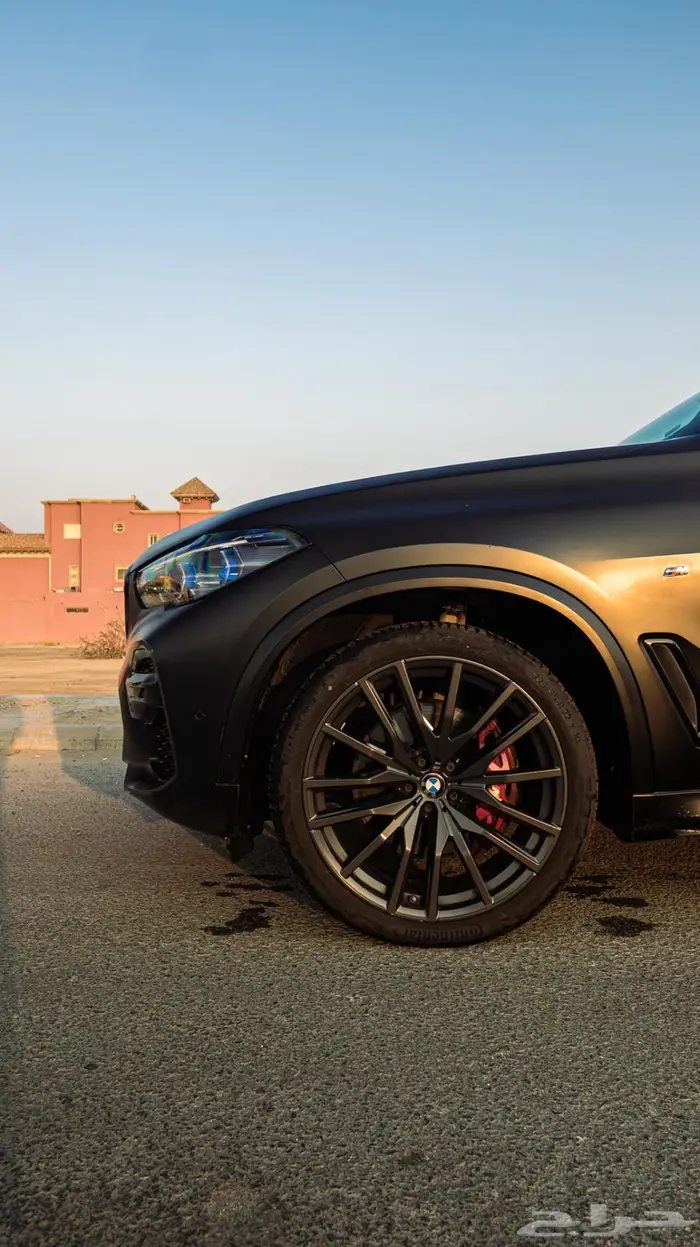 بي ام دبليو x5 Special Black Vermilion Red Edition 16