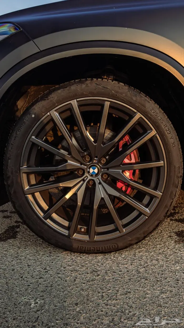 بي ام دبليو x5 Special Black Vermilion Red Edition 19