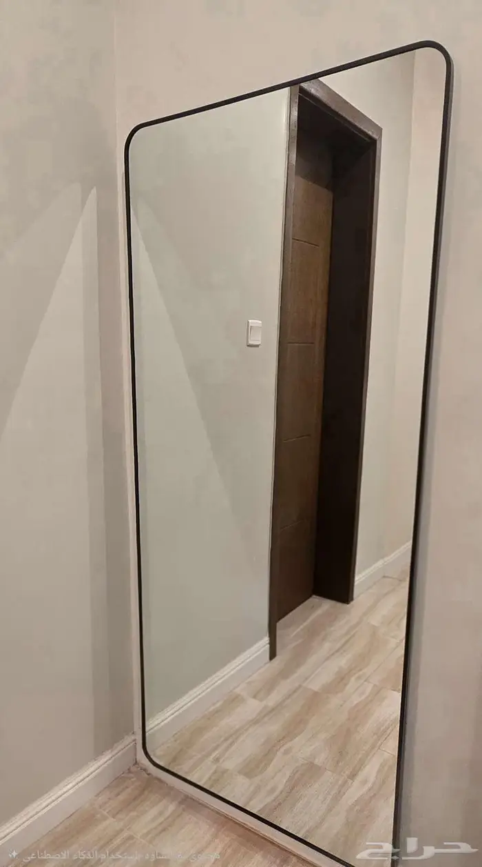 مرايا كاملة الطول مع استاند خلفي 1