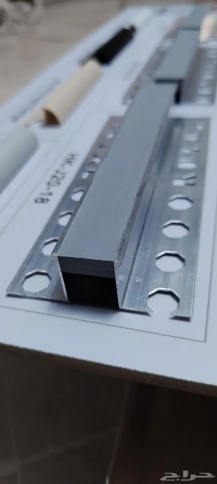 زوايا بلاط الألمنيوم 2