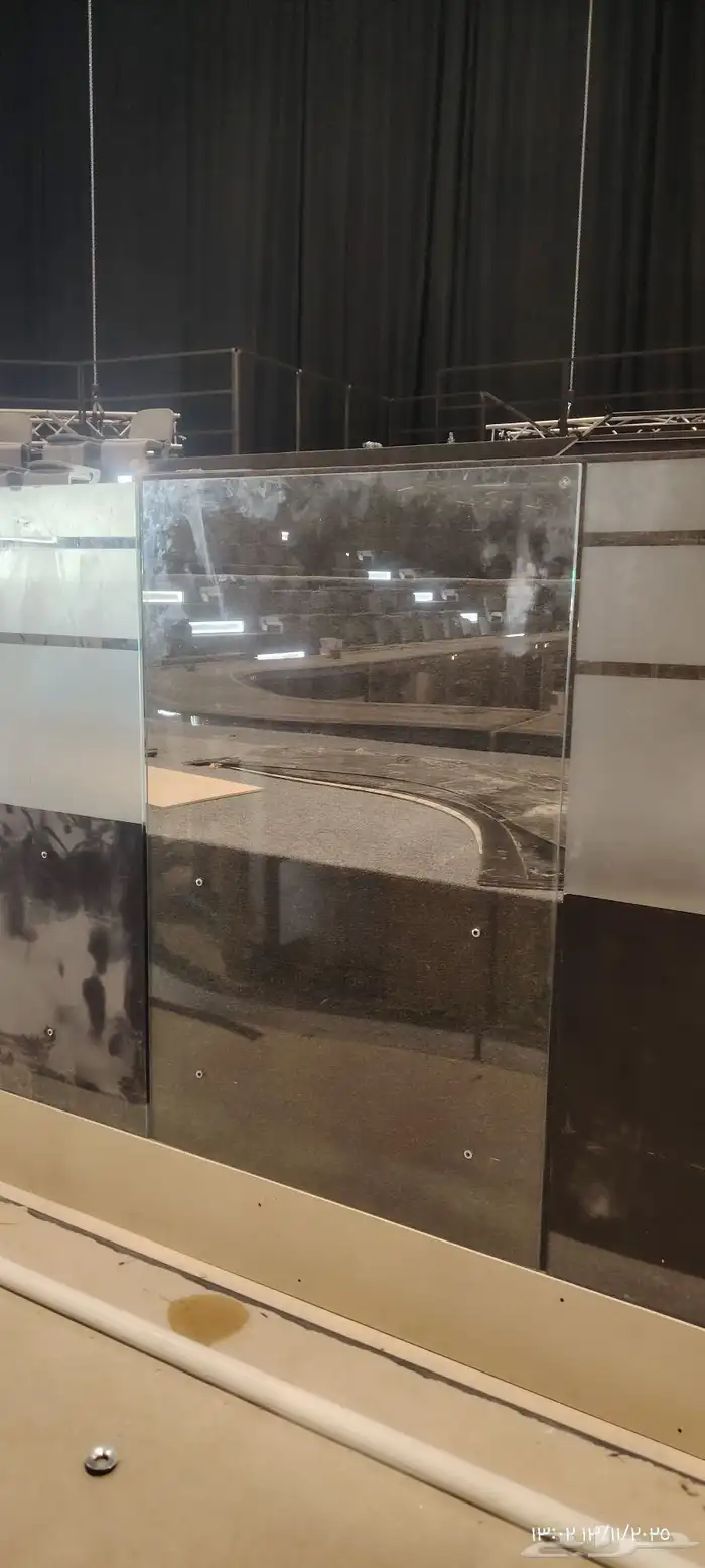 مؤسسة أبراج نوافا لجميع اعمال الزجاج 0