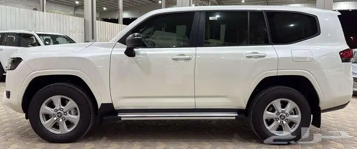 لاند كروزر 2025 GXR رقم 1 ديزل 3